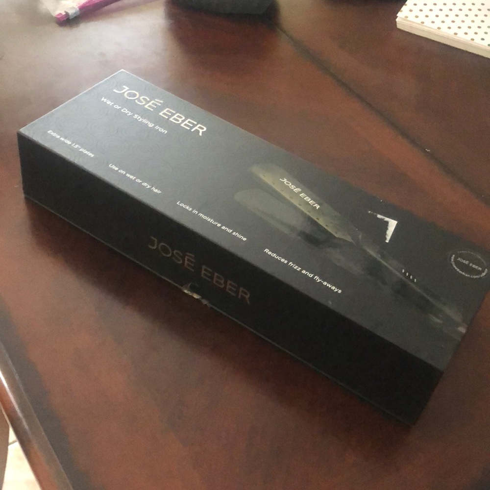 Jose Eber wet or dry styling iron never used brand new
